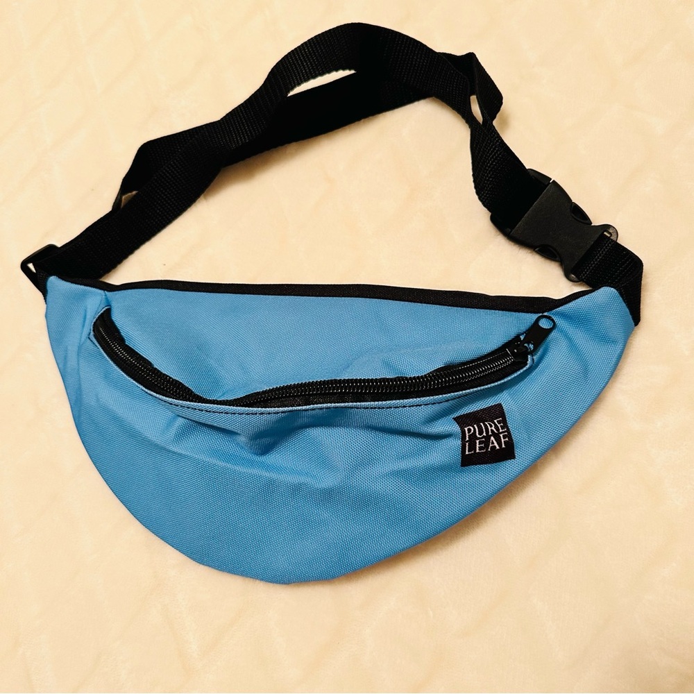 New Pure Leaf Crossbody Bag Fanny Pack Unisex NWOT